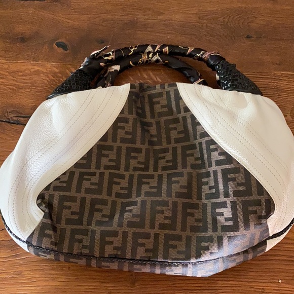 FENDI SPY BAG - Picture 4 of 16